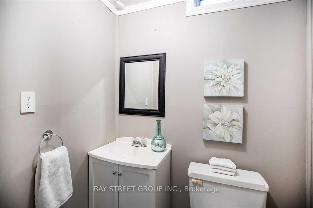 Photo 15 of 76 Meadowview Boulevard, Clarington, Bowmanville — HOMEH