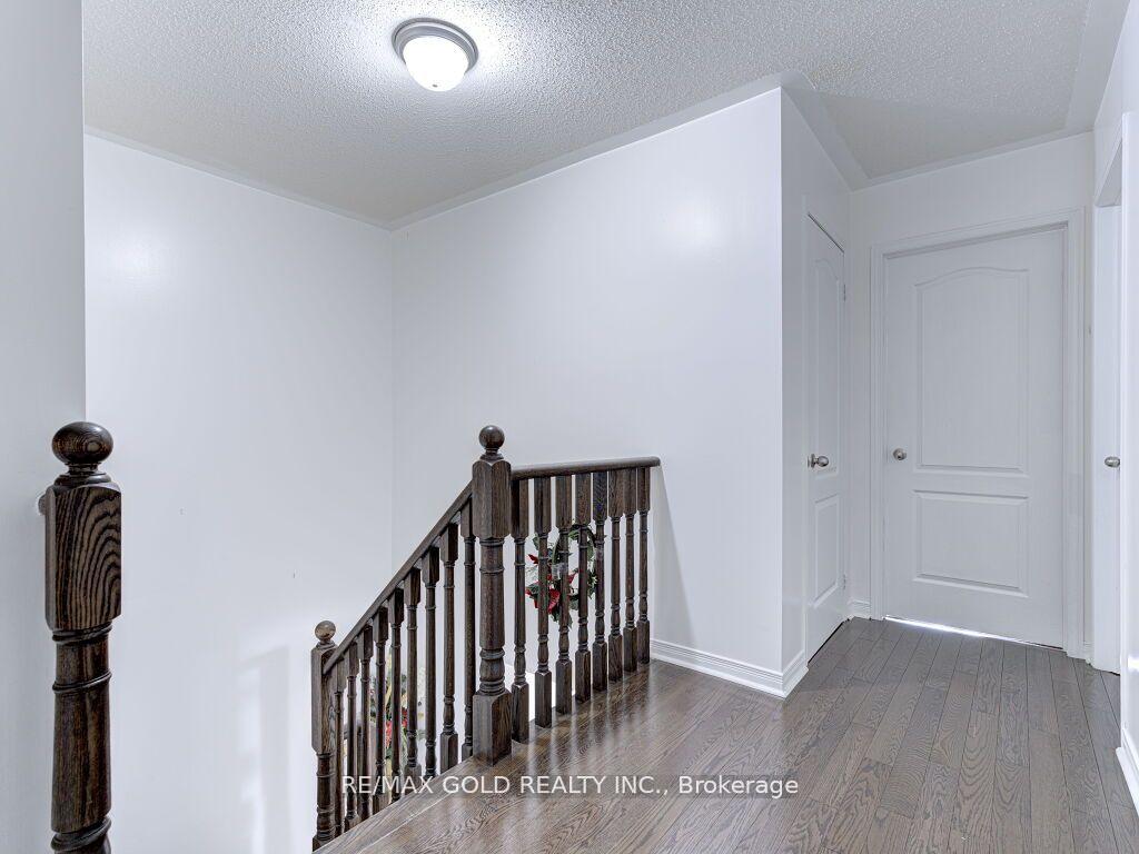 Photo 17 of 43 Zelda Road, Brampton, Sandringham-Wellington — HOMEH