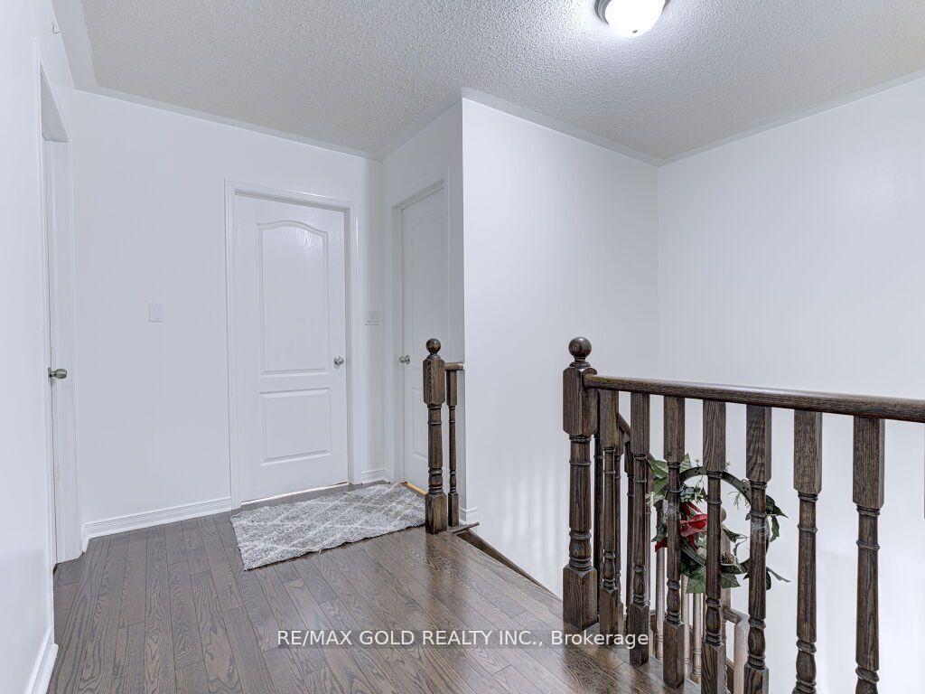 Photo 25 of 43 Zelda Road, Brampton, Sandringham-Wellington — HOMEH
