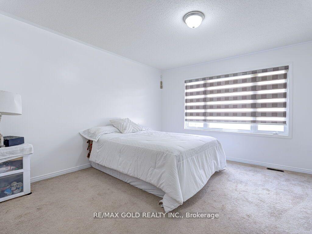 Photo 19 of 43 Zelda Road, Brampton, Sandringham-Wellington — HOMEH