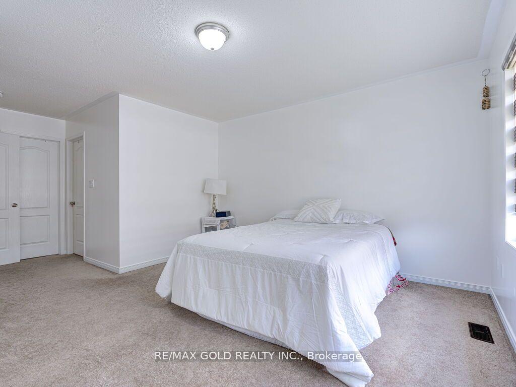 Photo 14 of 43 Zelda Road, Brampton, Sandringham-Wellington — HOMEH