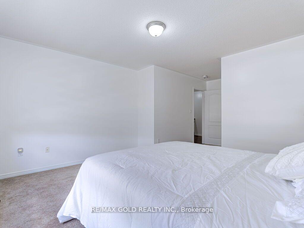 Photo 26 of 43 Zelda Road, Brampton, Sandringham-Wellington — HOMEH