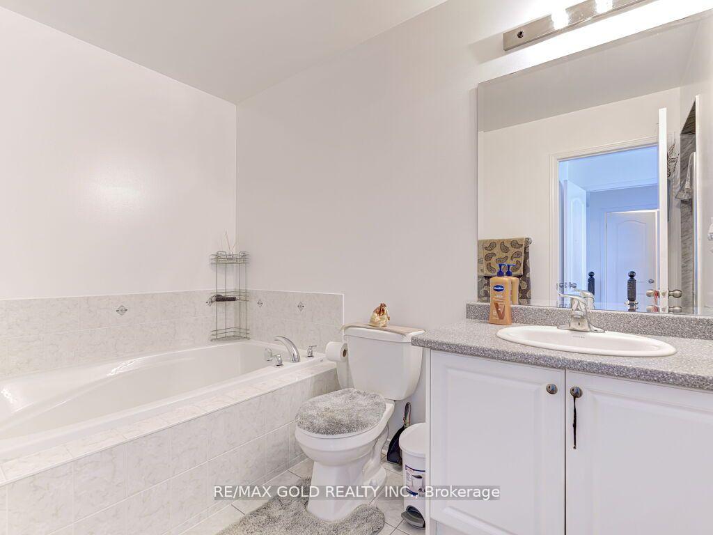 Photo 28 of 43 Zelda Road, Brampton, Sandringham-Wellington — HOMEH