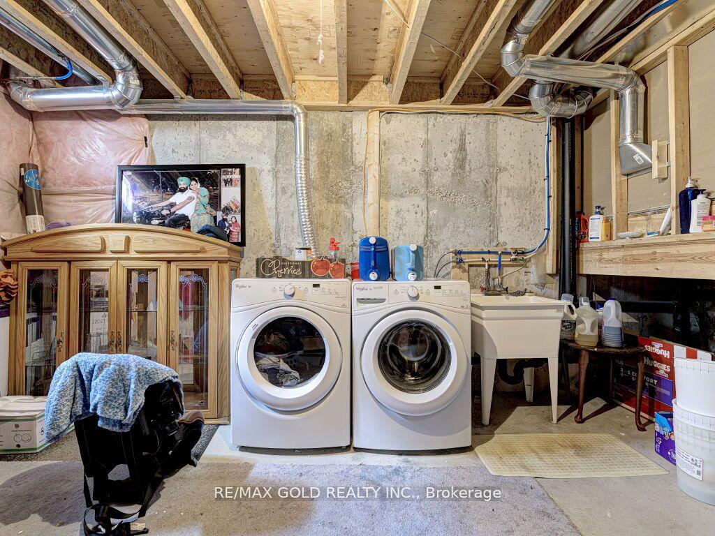 Photo 36 of 43 Zelda Road, Brampton, Sandringham-Wellington — HOMEH