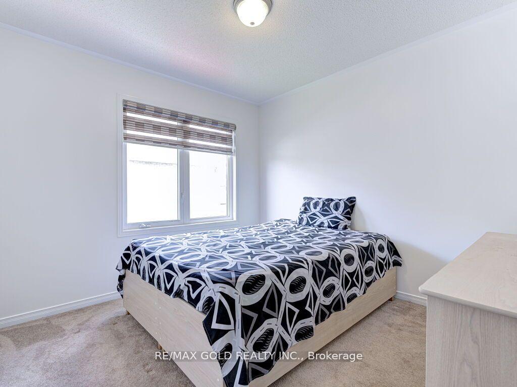 Photo 33 of 43 Zelda Road, Brampton, Sandringham-Wellington — HOMEH