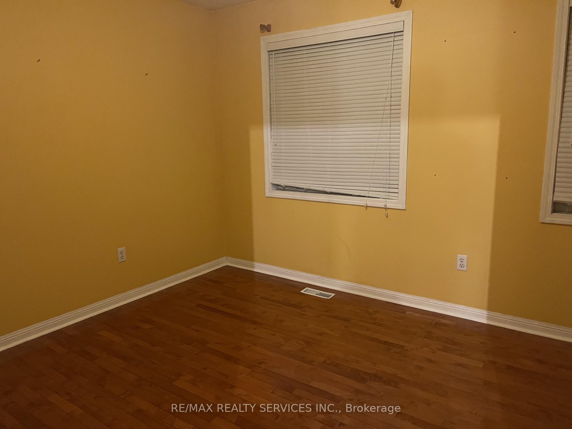 Photo 7 of 7 Springhurst Avenue, Brampton, Fletcher's Meadow — HOMEH