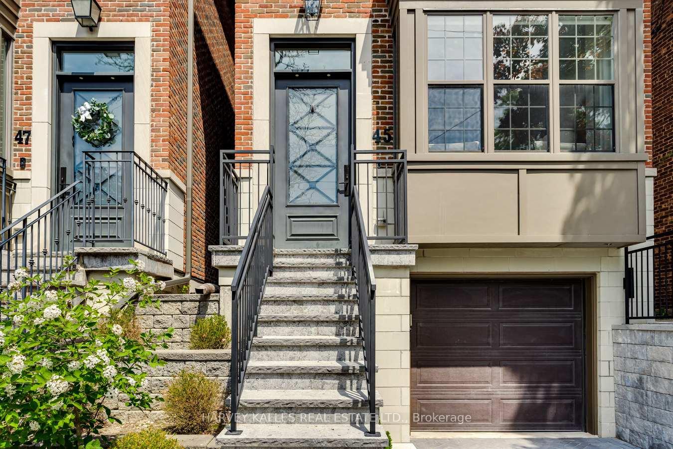 Photo 4 of 45 Cuthbert Crescent, Toronto, Mount Pleasant West — HOMEH