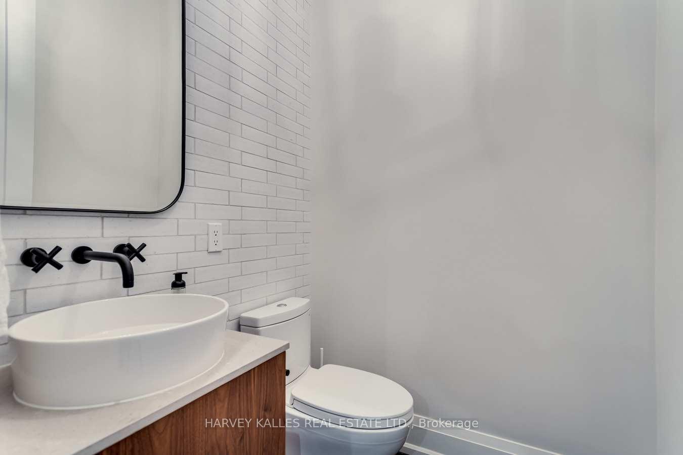 Photo 19 of 45 Cuthbert Crescent, Toronto, Mount Pleasant West — HOMEH