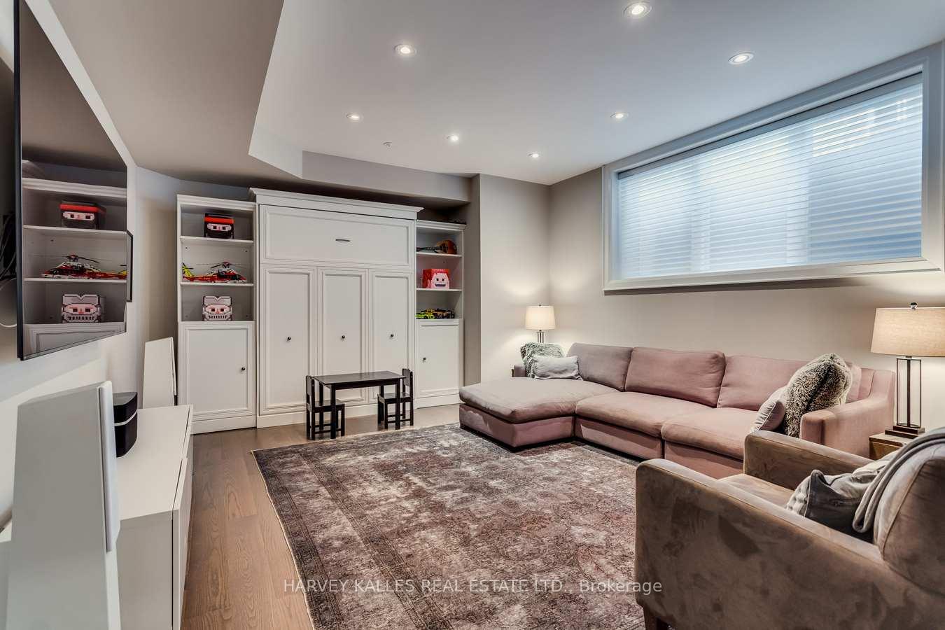 Photo 44 of 45 Cuthbert Crescent, Toronto, Mount Pleasant West — HOMEH
