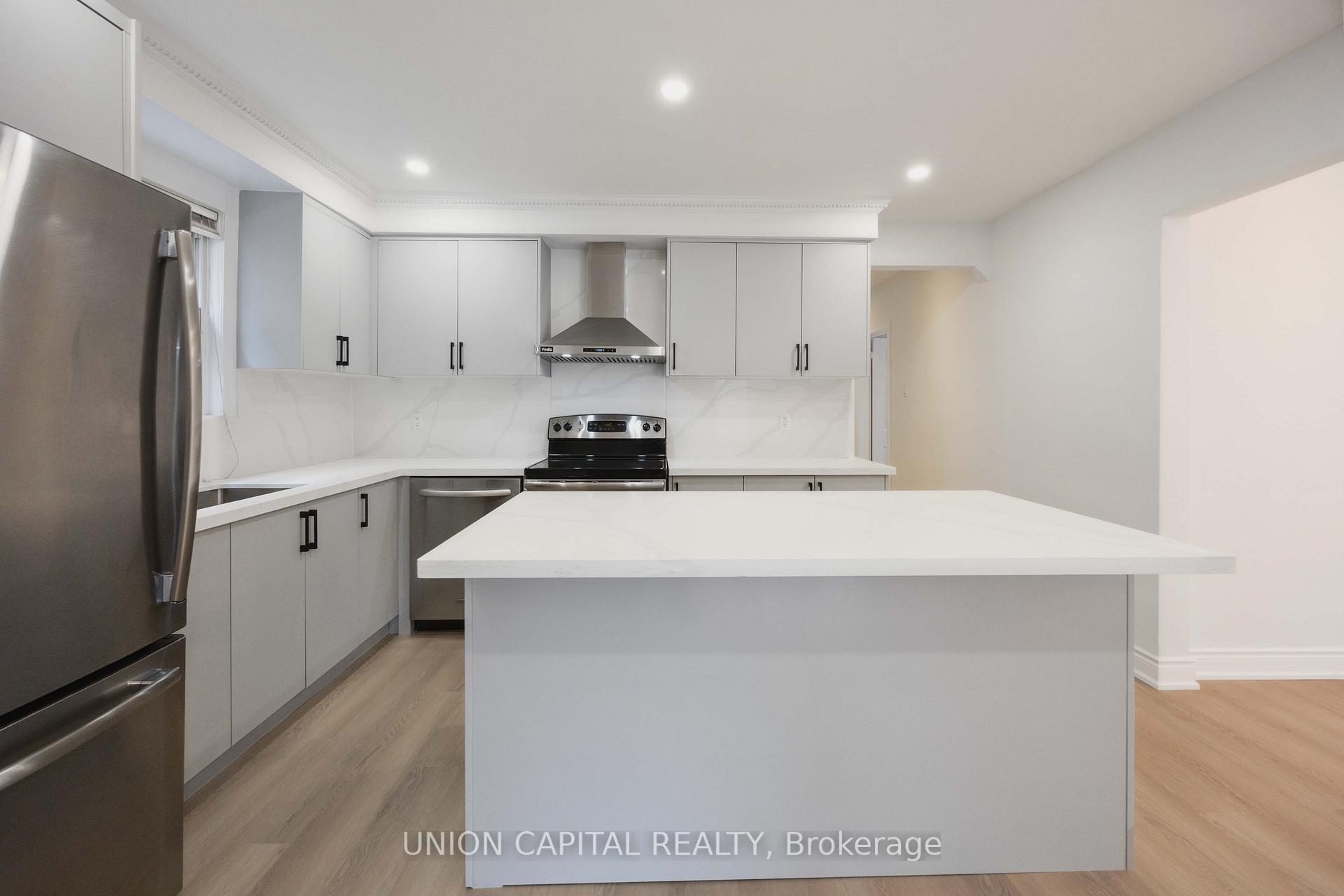 Photo 11 of Unit Main, 419 Balliol Street, Toronto, Mount Pleasant East — HOMEH
