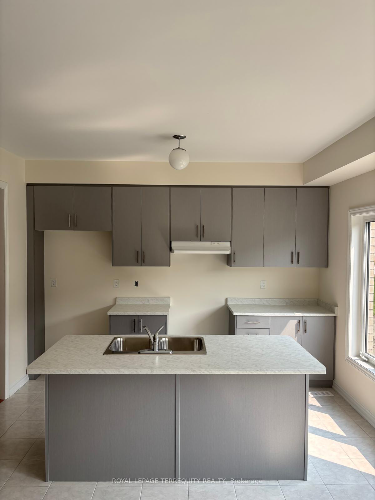 Photo 6 of 1141 Cameo Street, Pickering, Rural Pickering — HOMEH