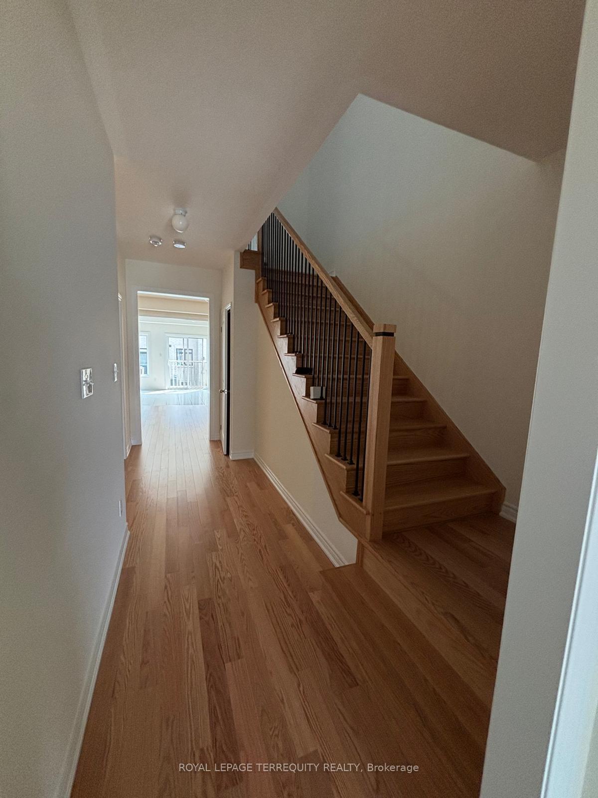 Photo 4 of 1141 Cameo Street, Pickering, Rural Pickering — HOMEH