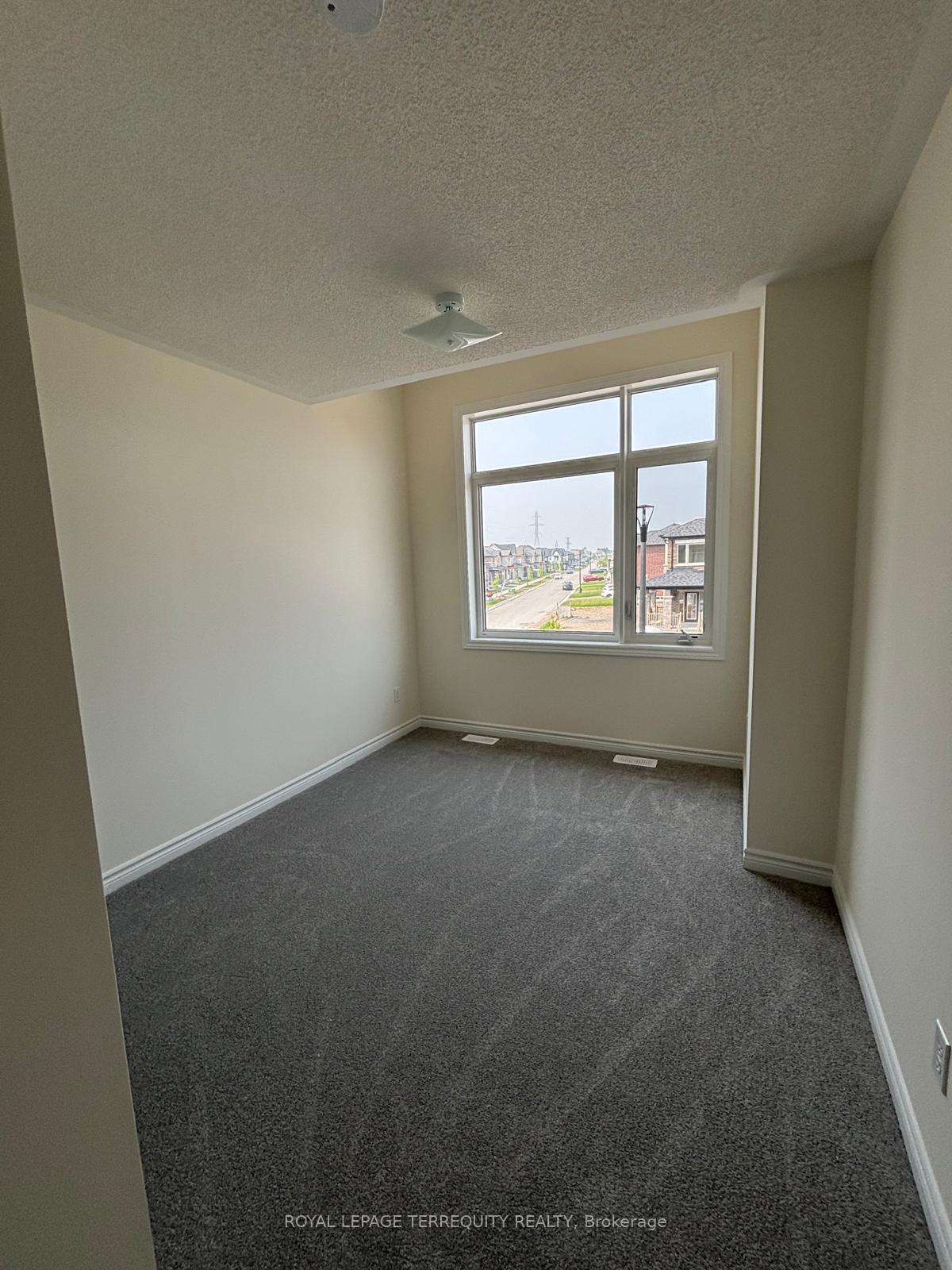 Photo 16 of 1141 Cameo Street, Pickering, Rural Pickering — HOMEH