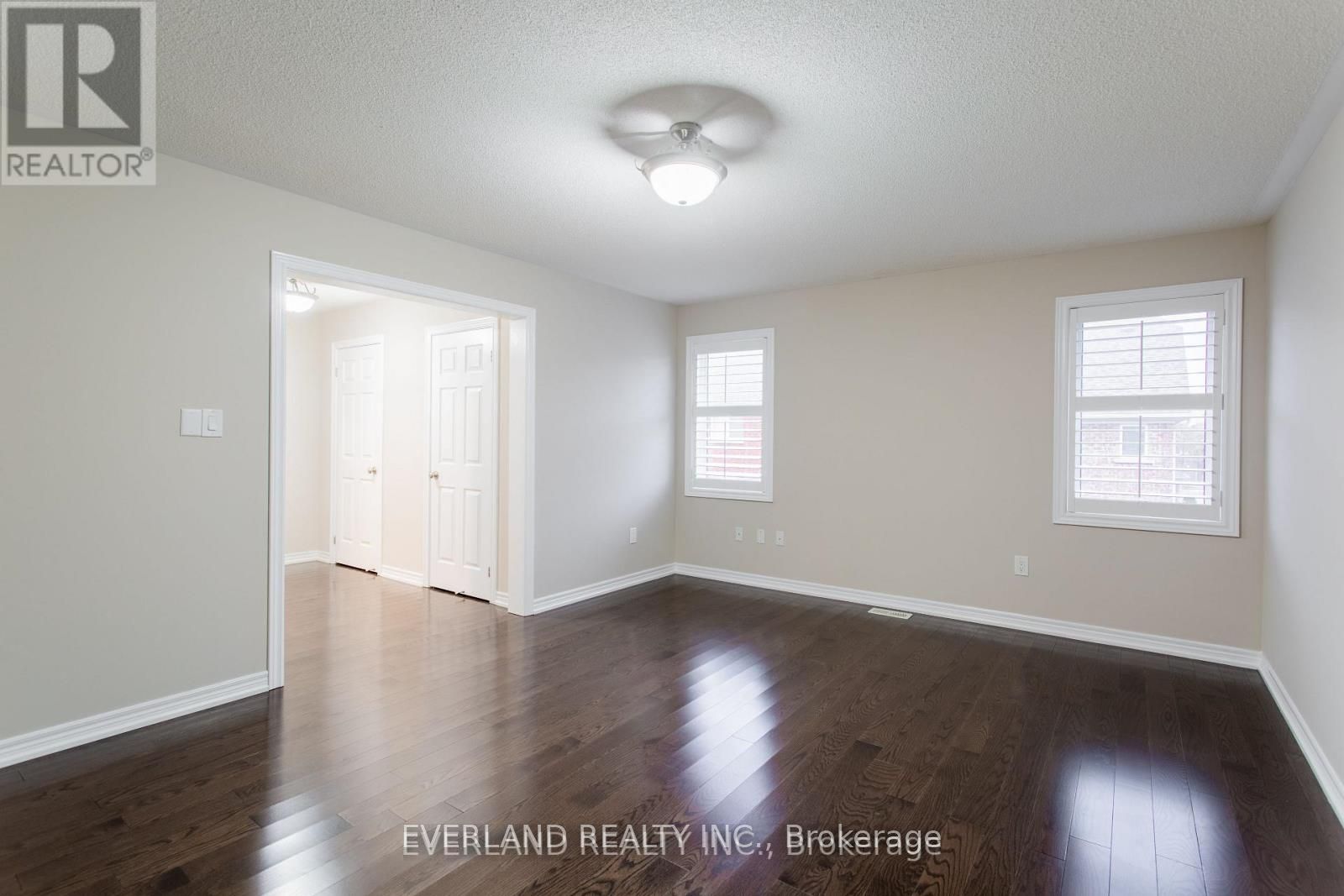Photo 33 of 67 Main Drive, Ajax, Central East — HOMEH