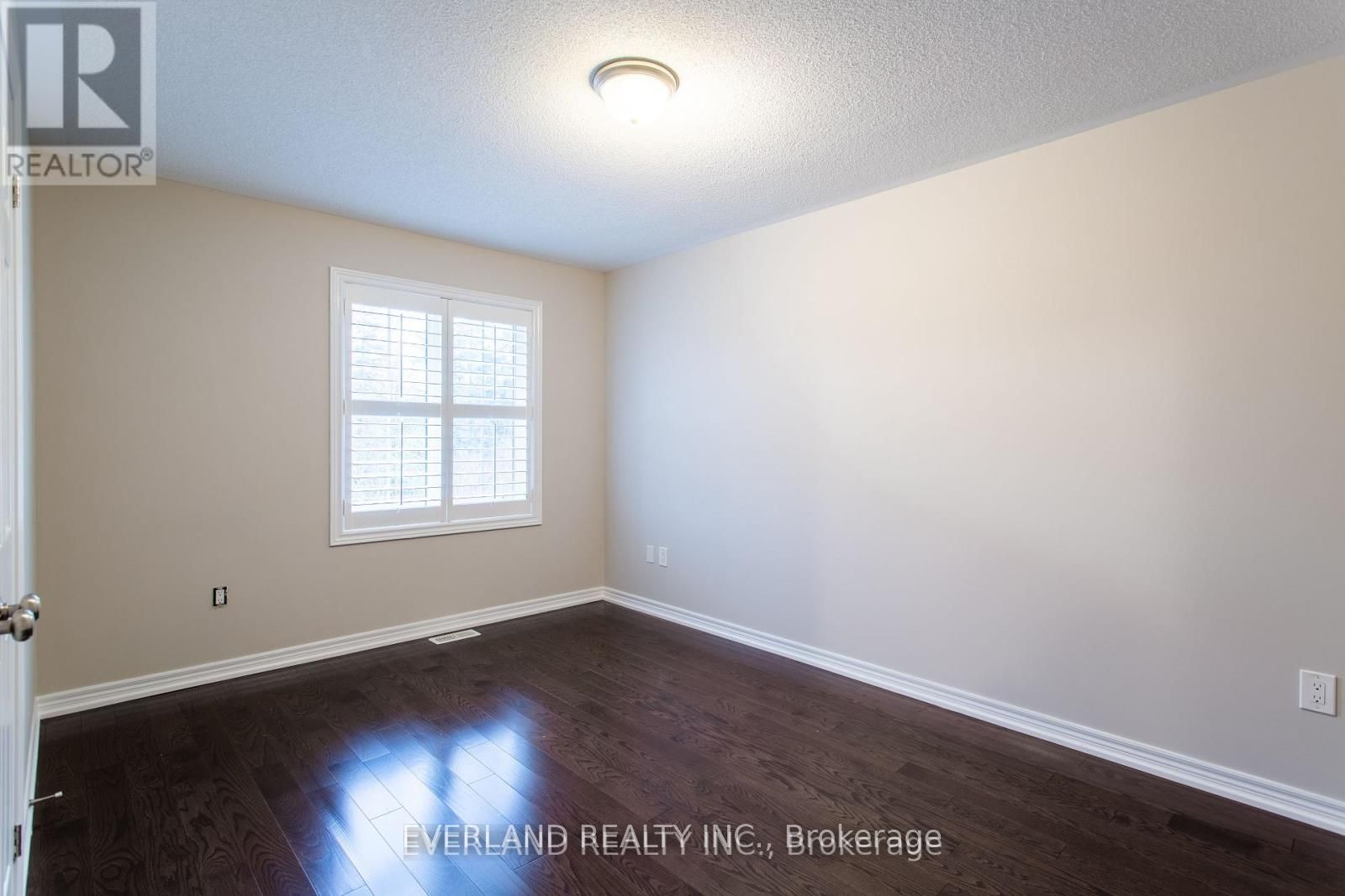 Photo 32 of 67 Main Drive, Ajax, Central East — HOMEH