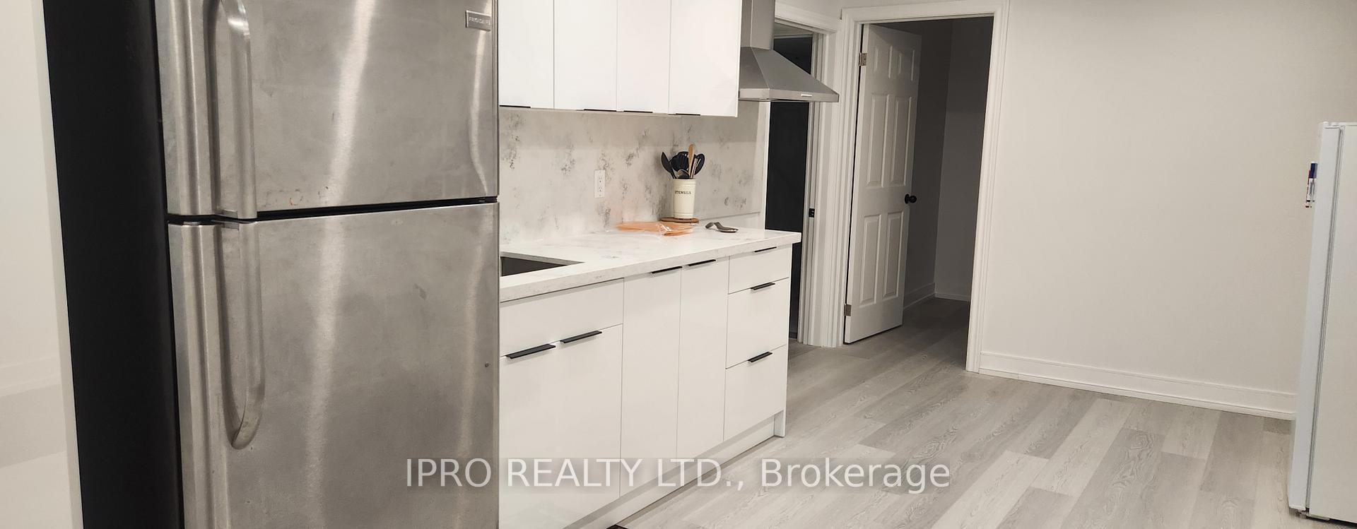Photo 11 of 590 Bon Echo Drive, Oshawa, Lakeview — HOMEH
