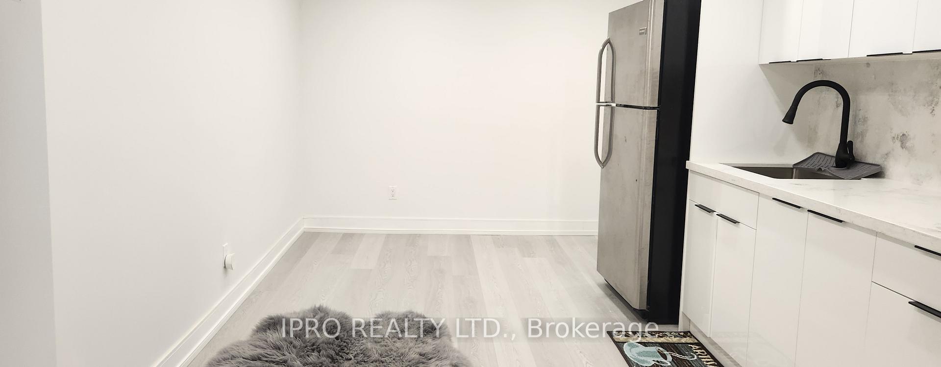 Photo 14 of 590 Bon Echo Drive, Oshawa, Lakeview — HOMEH