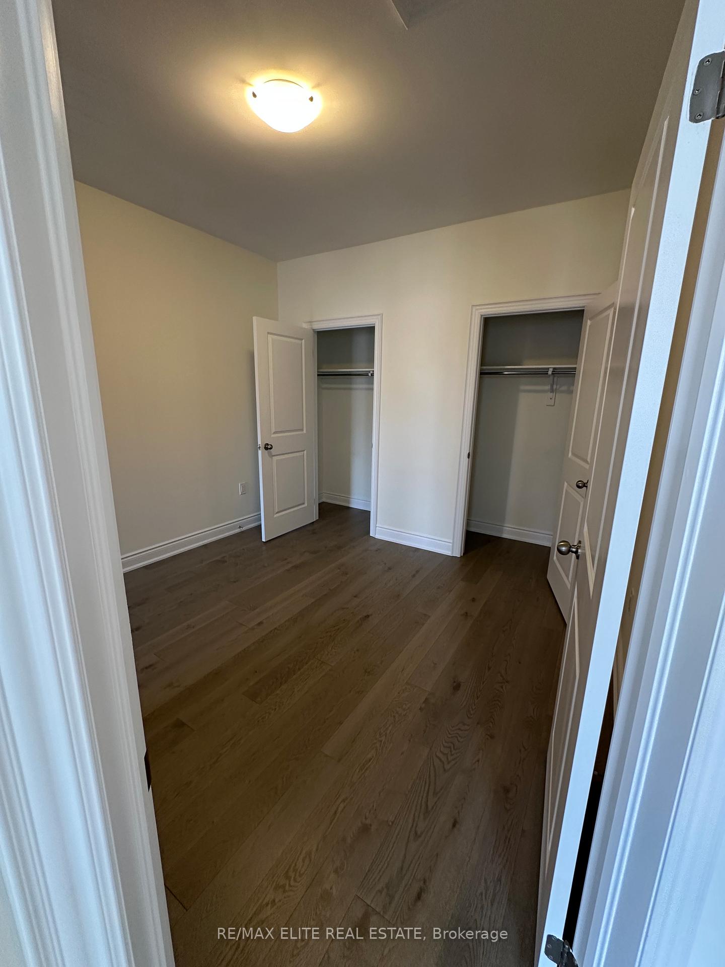 Photo 13 of 10 Griffith St, Aurora, Bayview Northeast — HOMEH