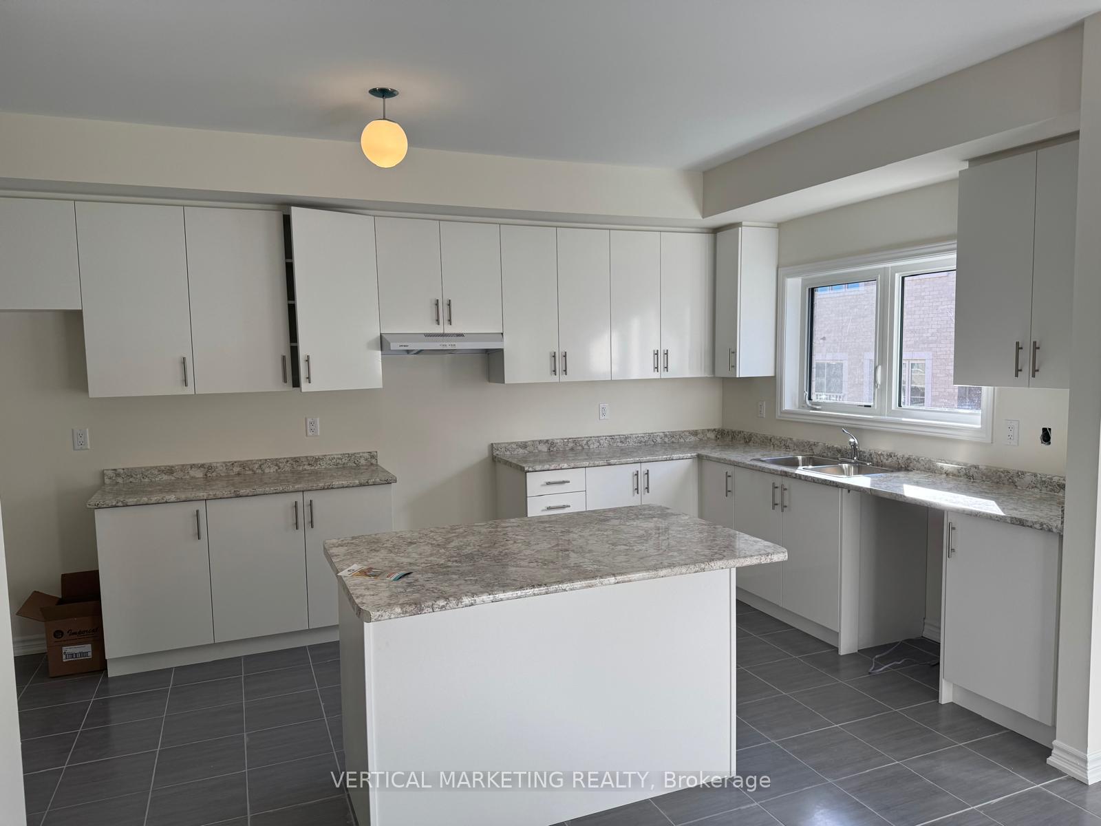 Photo 6 of 2544 Hibiscus Drive, Pickering, Rural Pickering — HOMEH