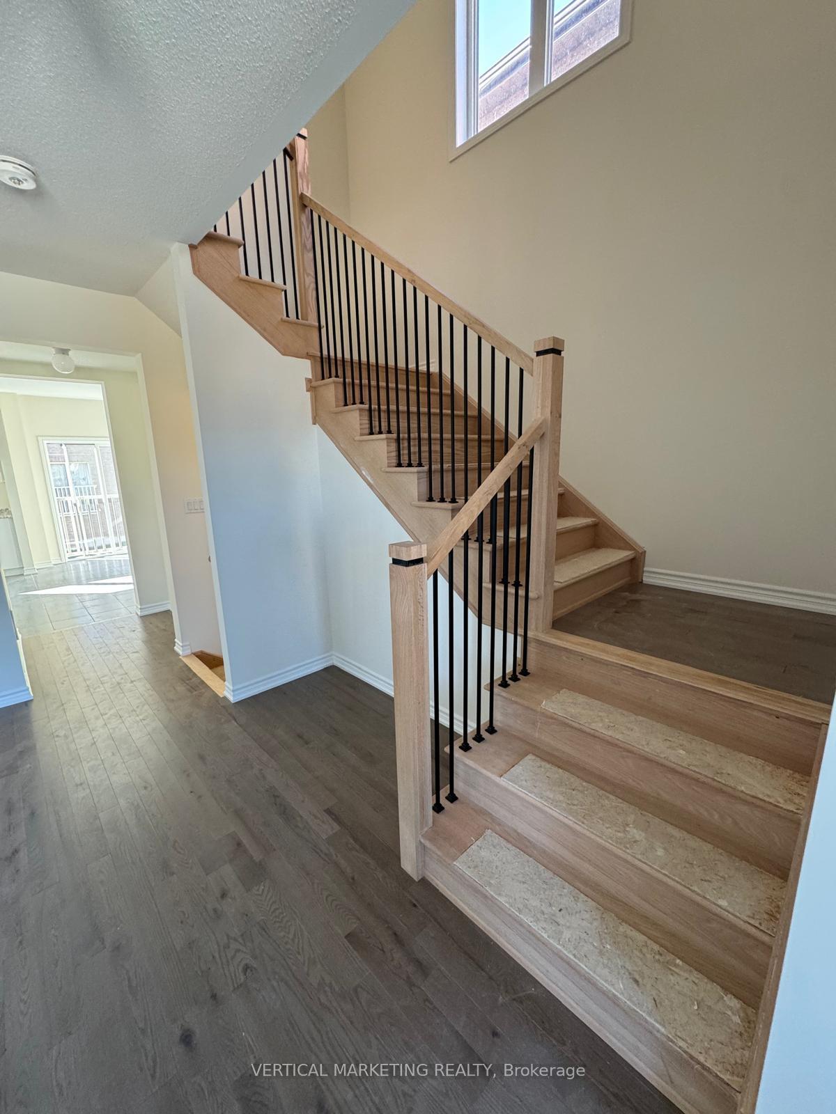 Photo 10 of 2544 Hibiscus Drive, Pickering, Rural Pickering — HOMEH