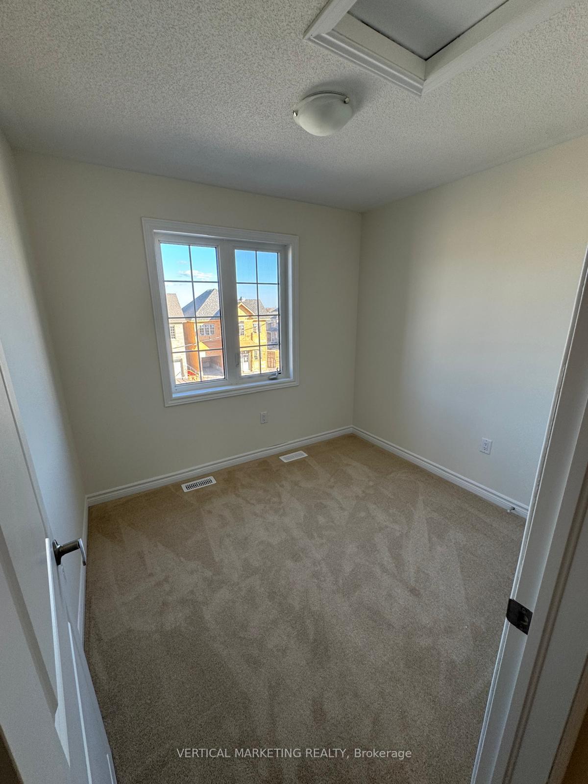 Photo 14 of 2544 Hibiscus Drive, Pickering, Rural Pickering — HOMEH