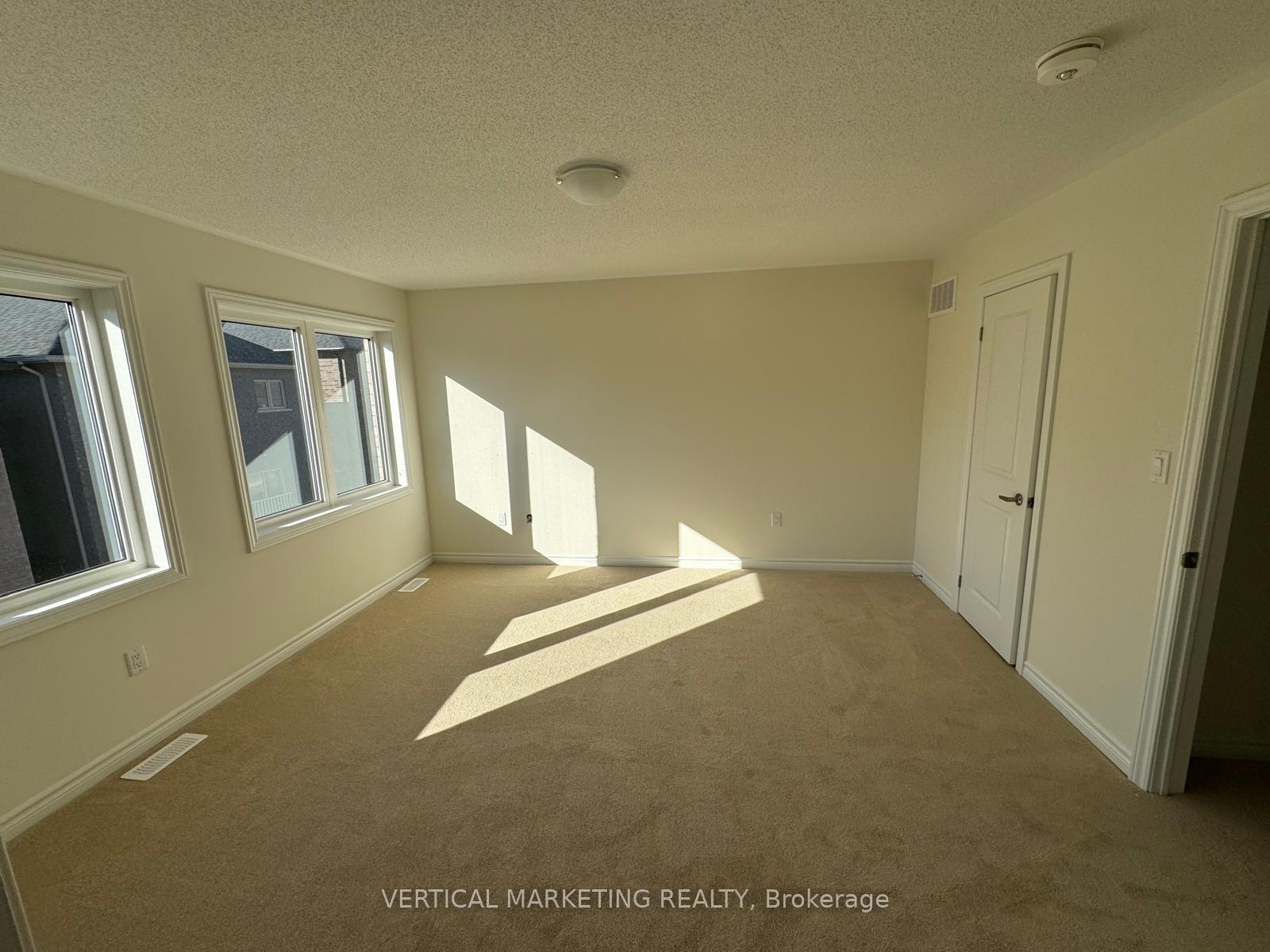Photo 11 of 2544 Hibiscus Drive, Pickering, Rural Pickering — HOMEH