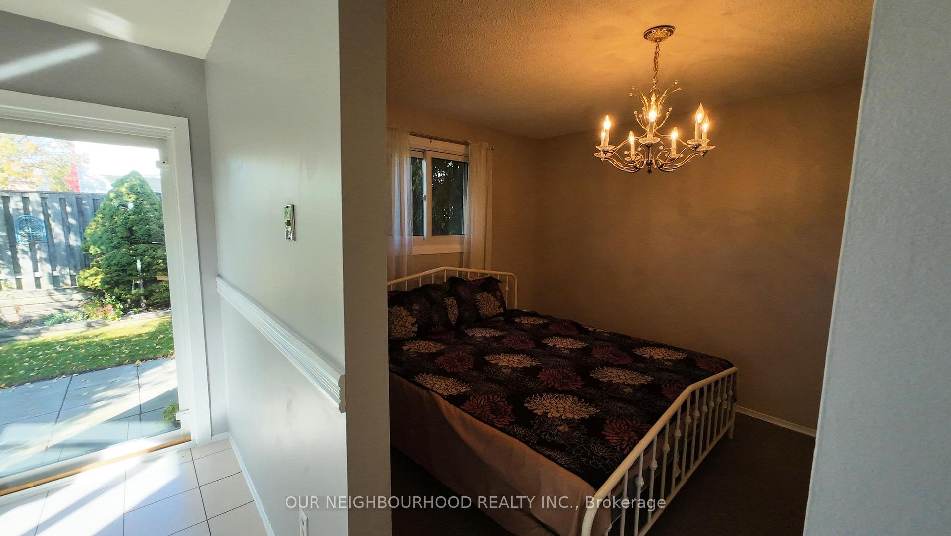 Photo 24 of 830 Cavan Court, Oshawa, Vanier — HOMEH
