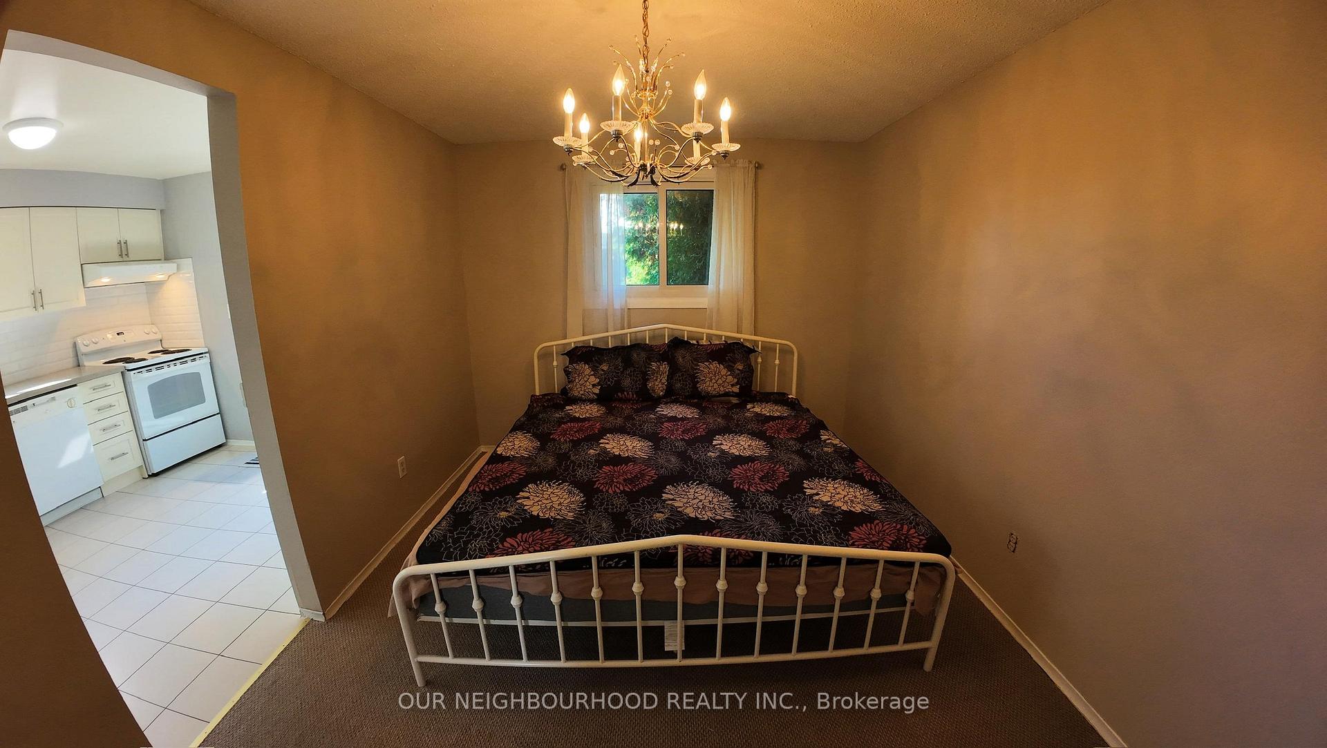 Photo 8 of 830 Cavan Court, Oshawa, Vanier — HOMEH