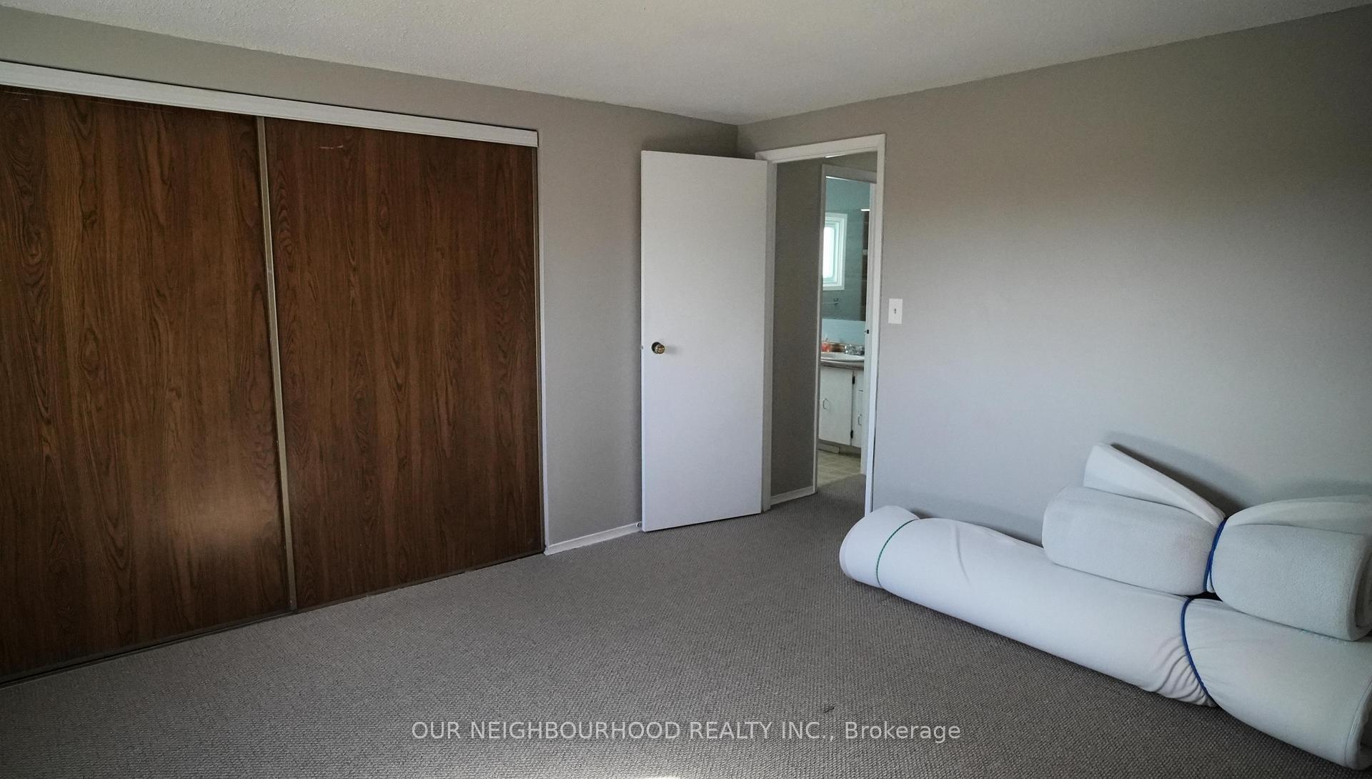 Photo 14 of 830 Cavan Court, Oshawa, Vanier — HOMEH