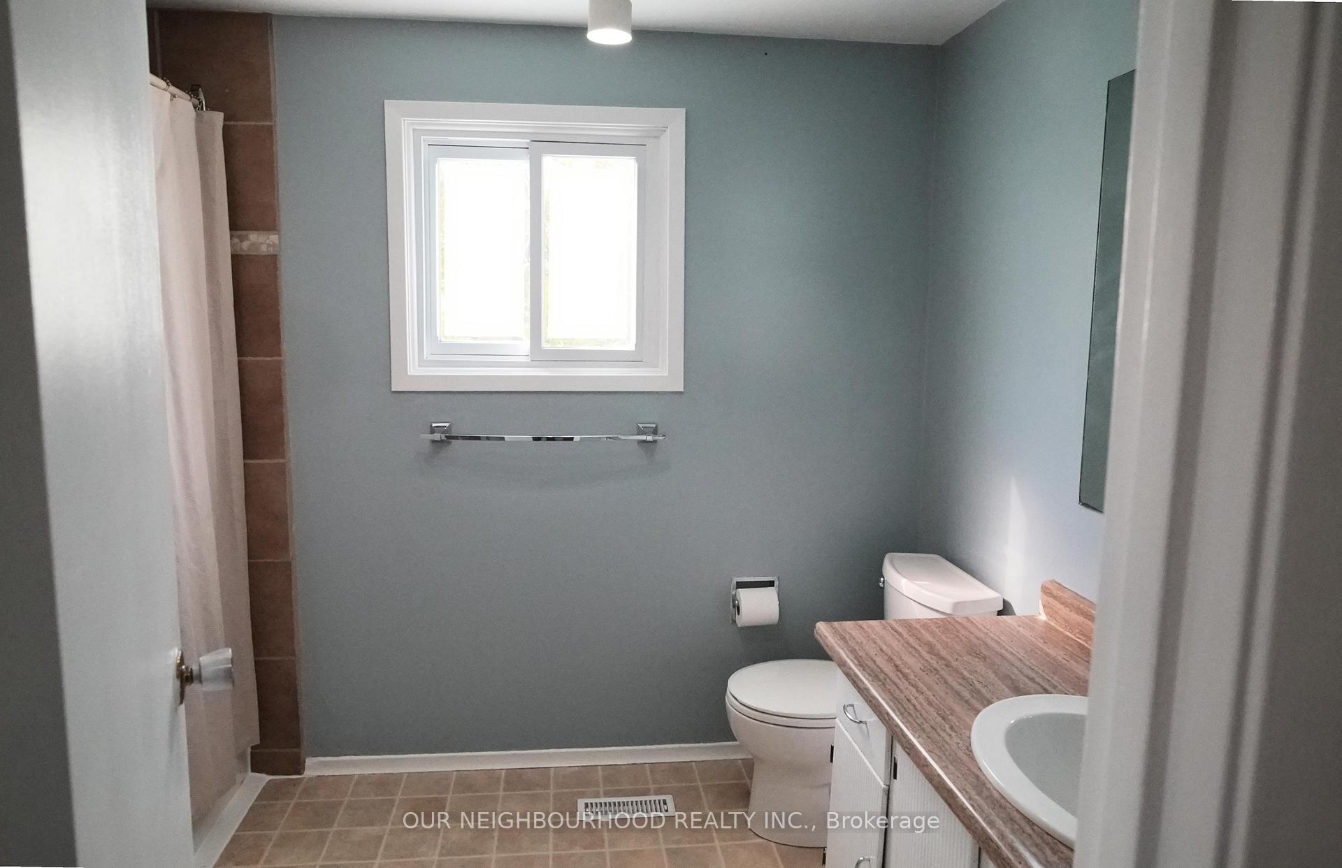 Photo 19 of 830 Cavan Court, Oshawa, Vanier — HOMEH