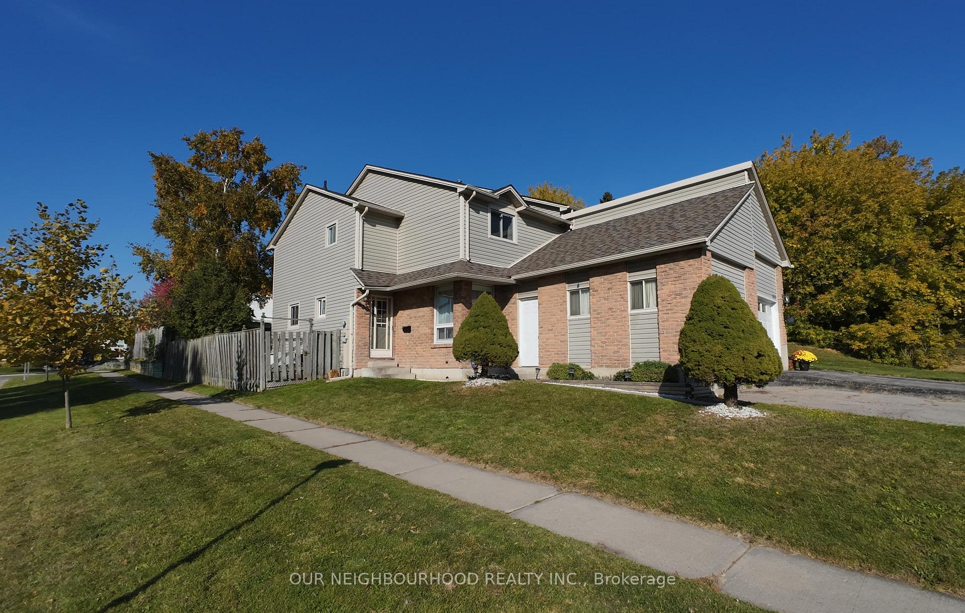 Photo 23 of 830 Cavan Court, Oshawa, Vanier — HOMEH