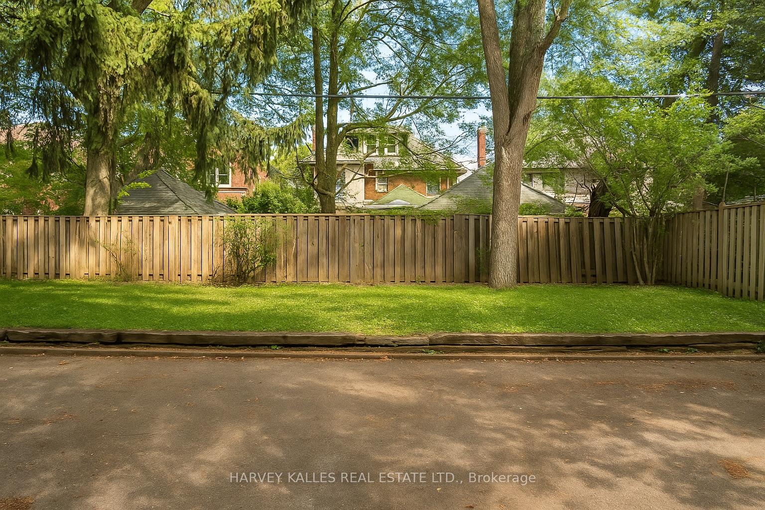Photo 28 of Unit A2, 1719 Bathurst Street, Toronto, Humewood-Cedarvale — HOMEH