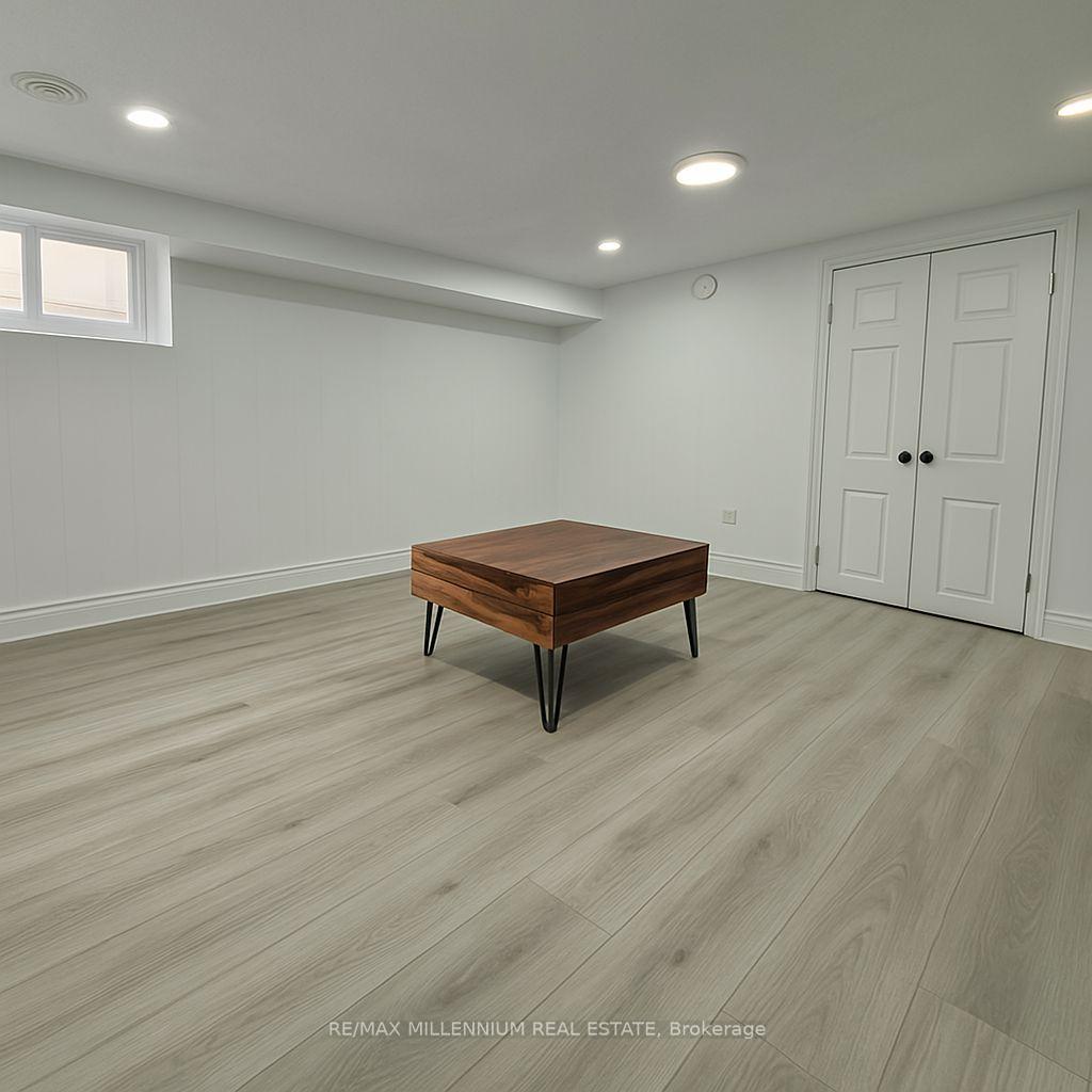 Photo 7 of Unit LOWER, 92 Clarence Street, Vaughan, West Woodbridge — HOMEH