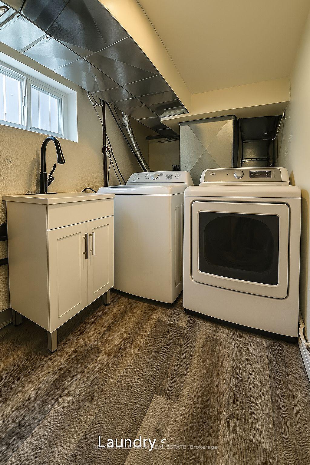 Photo 10 of Unit LOWER, 92 Clarence Street, Vaughan, West Woodbridge — HOMEH