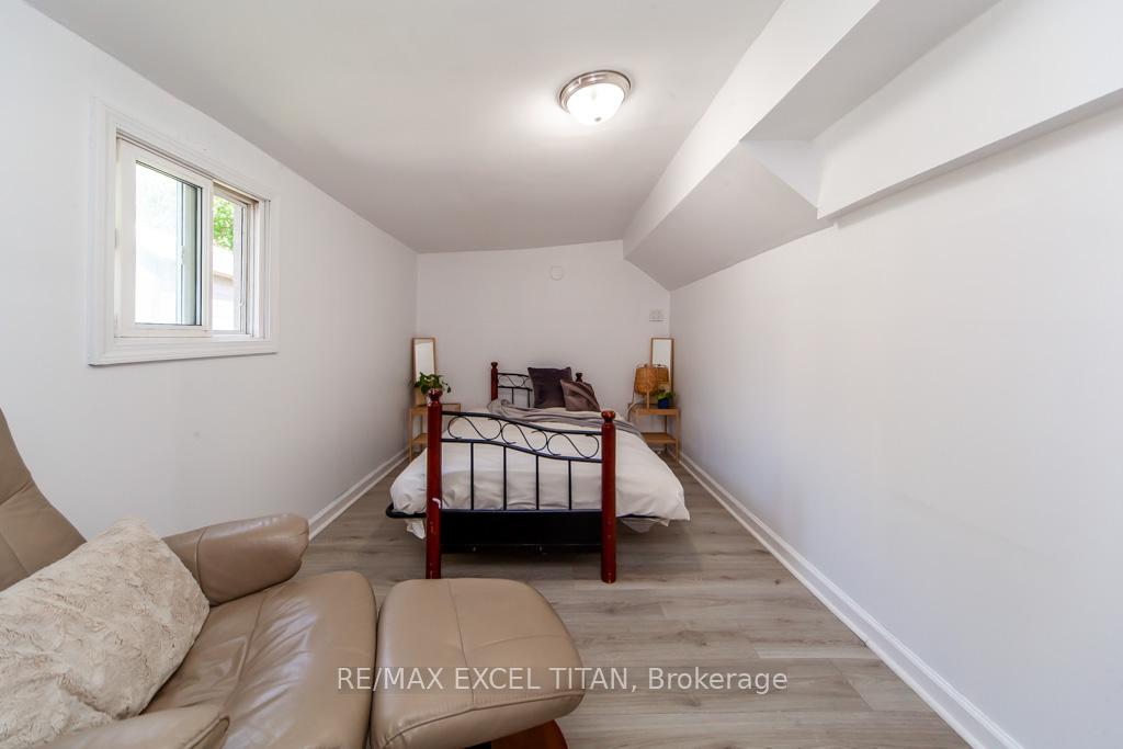 Photo 10 of Unit A, 278 Pasadena Drive, Georgina, Keswick South — HOMEH