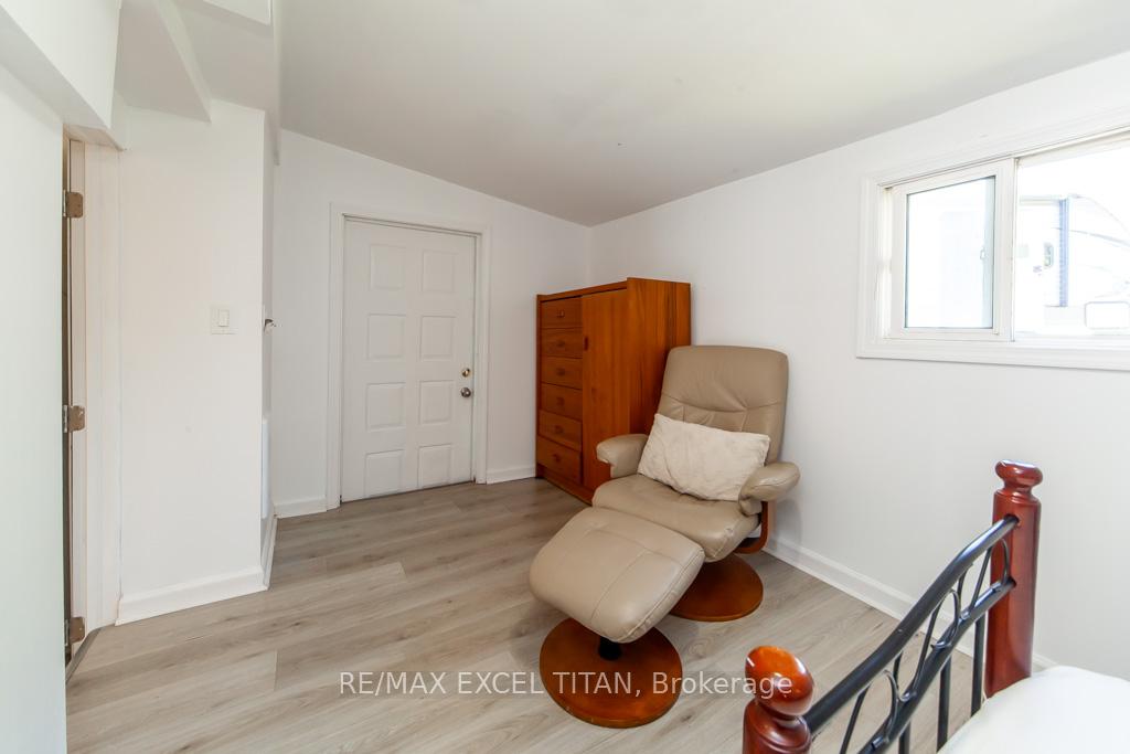 Photo 21 of Unit A, 278 Pasadena Drive, Georgina, Keswick South — HOMEH