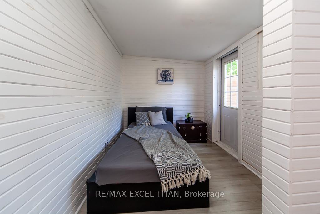 Photo 30 of Unit B, 278 Pasadena Drive, Georgina, Keswick South — HOMEH