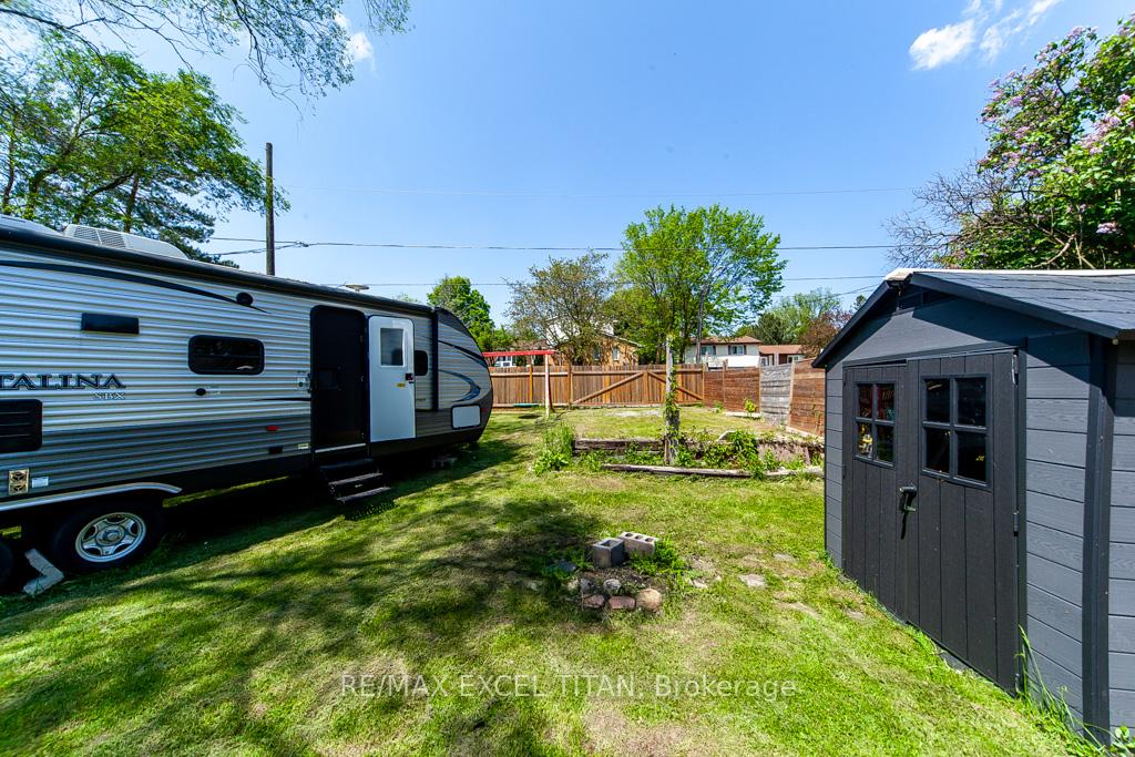 Photo 23 of Unit B, 278 Pasadena Drive, Georgina, Keswick South — HOMEH
