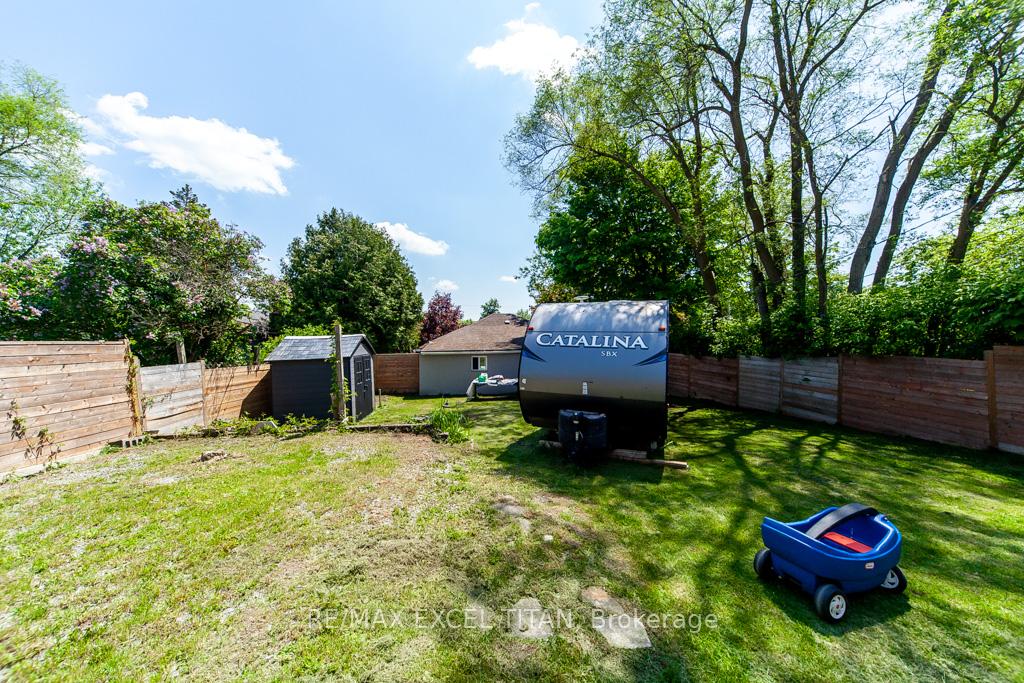 Photo 19 of Unit B, 278 Pasadena Drive, Georgina, Keswick South — HOMEH