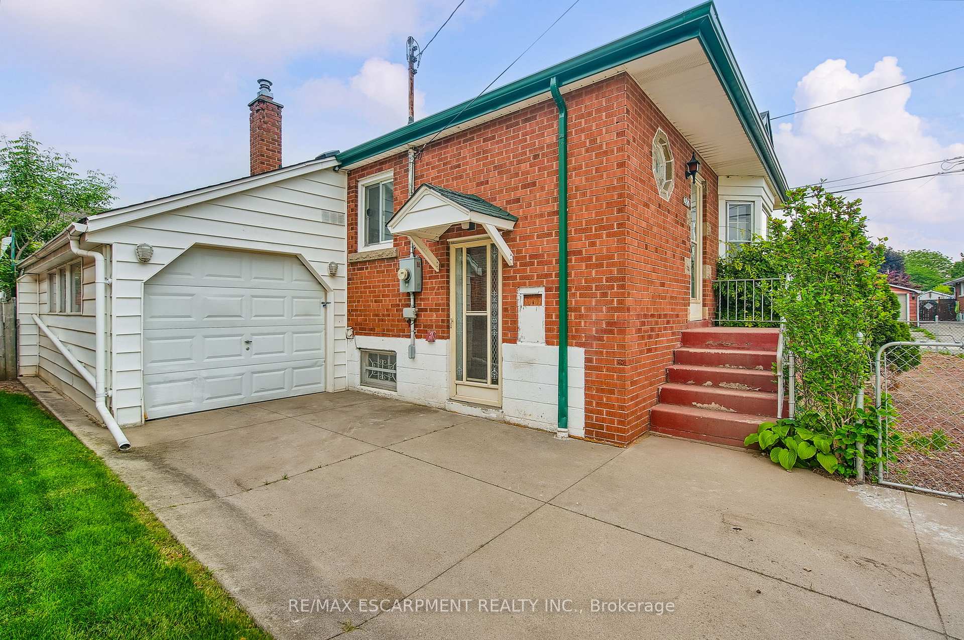 Photo 6 of 287 Montrose Avenue, Hamilton, Rosedale — HOMEH