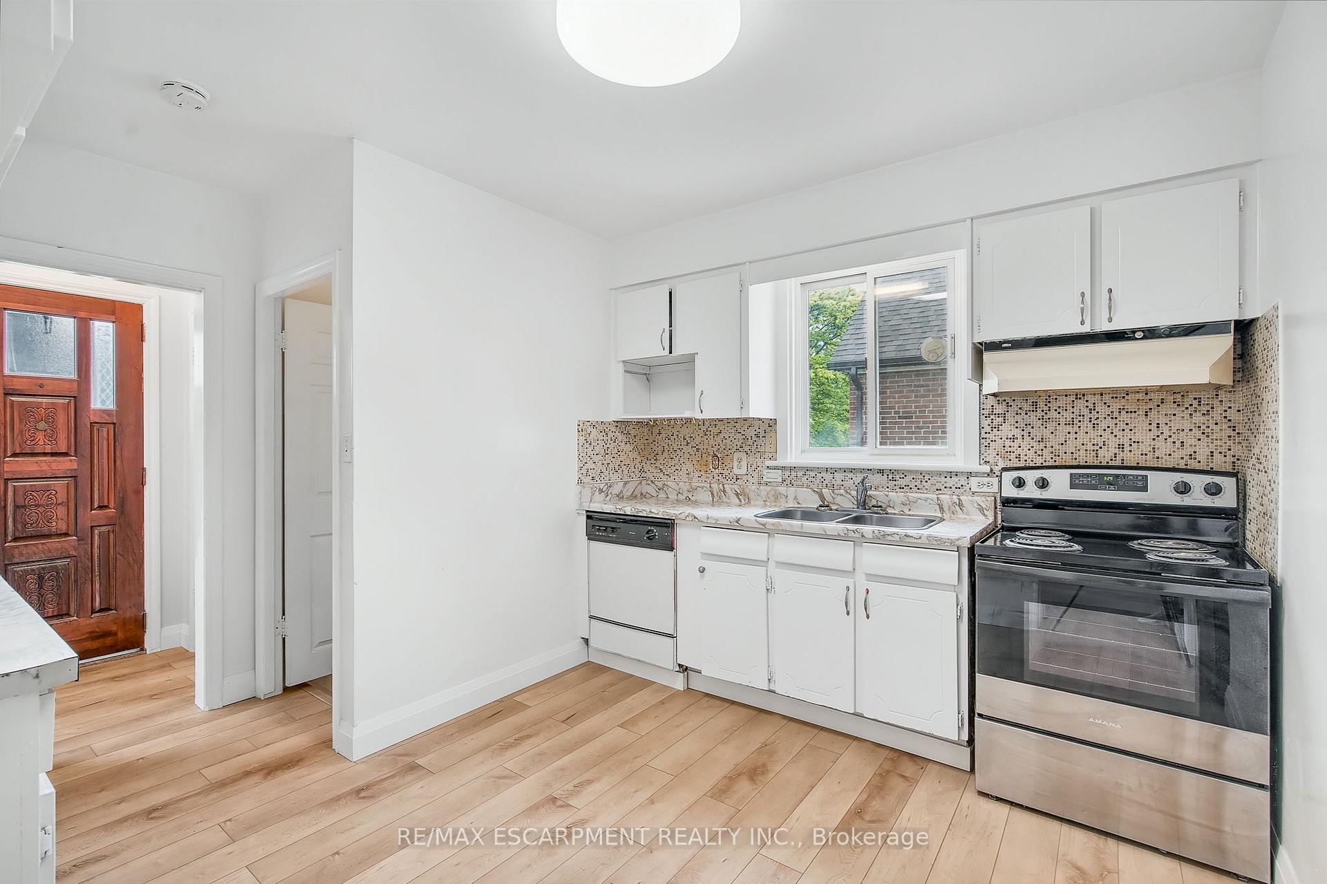 Photo 23 of 287 Montrose Avenue, Hamilton, Rosedale — HOMEH