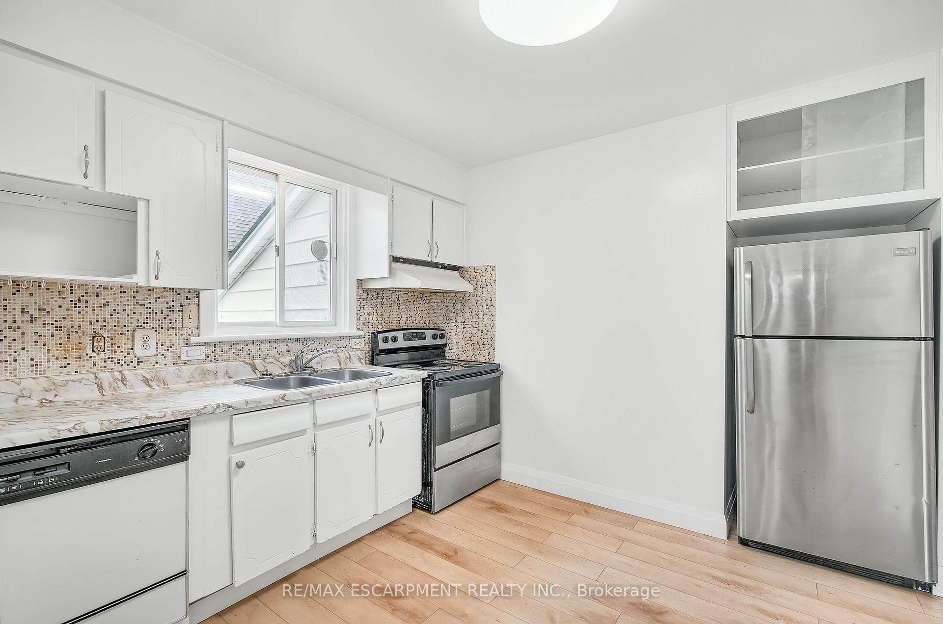 Photo 27 of 287 Montrose Avenue, Hamilton, Rosedale — HOMEH