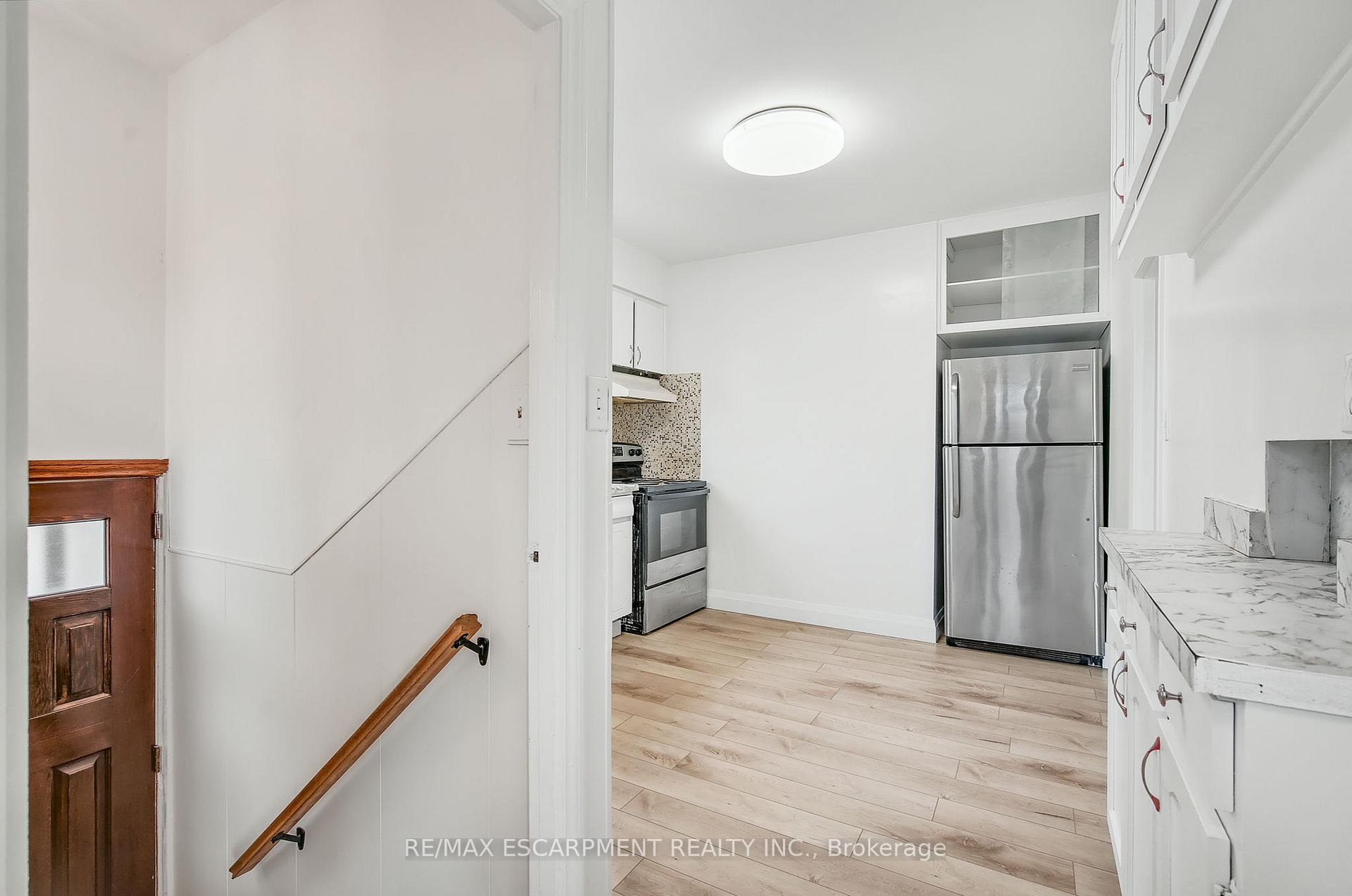 Photo 34 of 287 Montrose Avenue, Hamilton, Rosedale — HOMEH