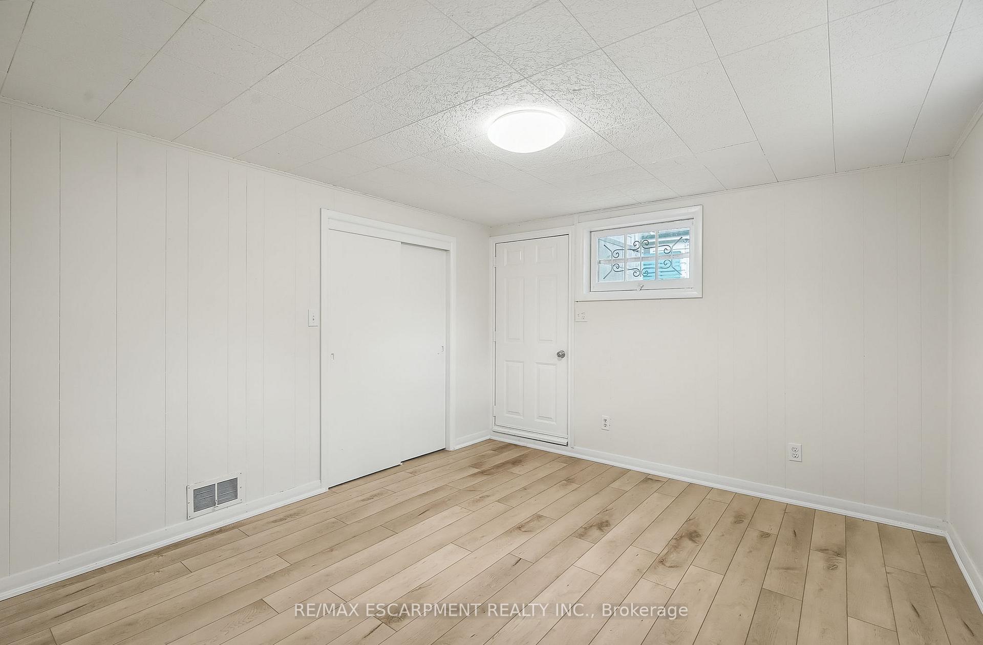 Photo 21 of 287 Montrose Avenue, Hamilton, Rosedale — HOMEH