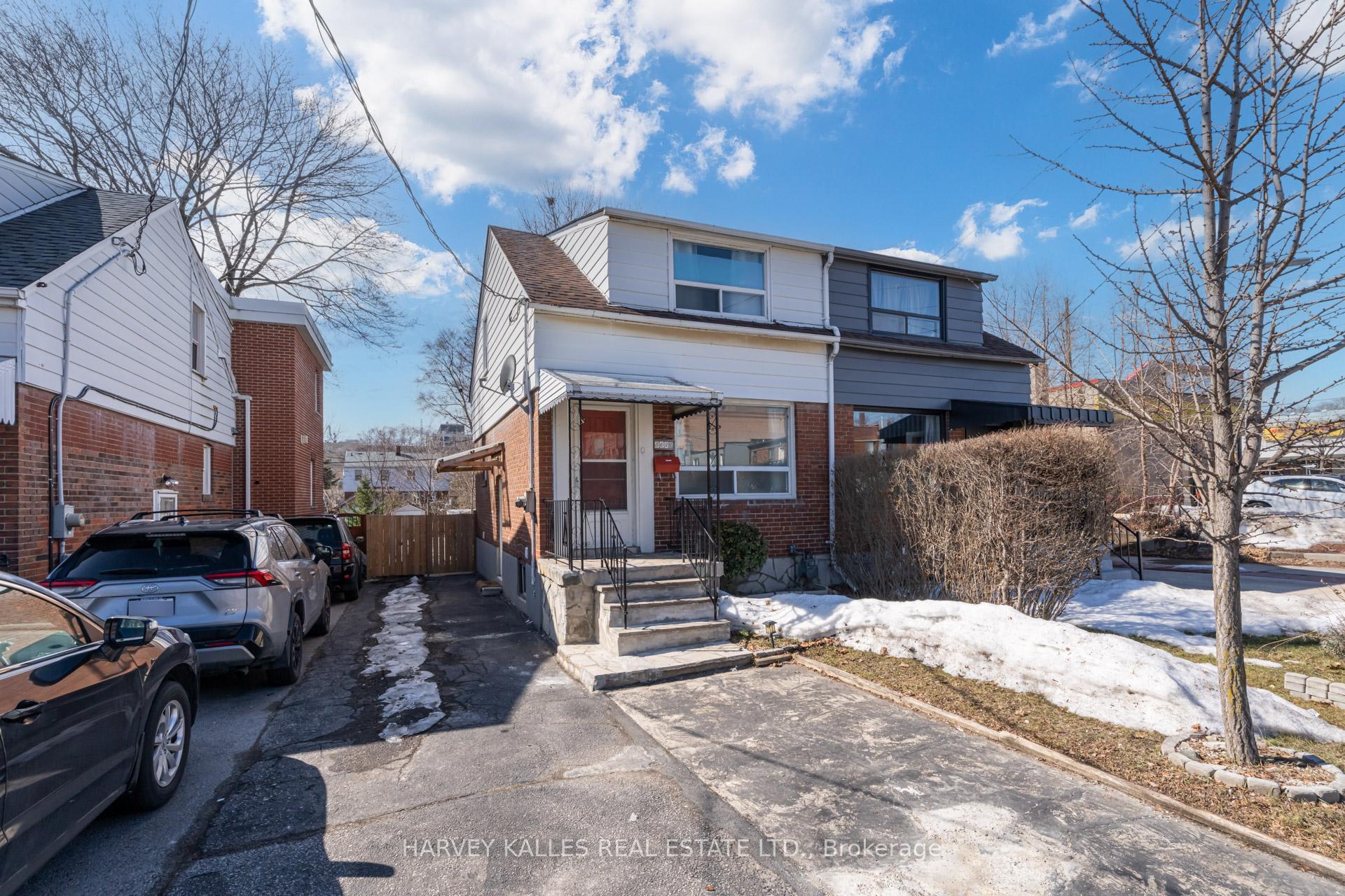 Photo 3 of 562 Royal York Road, Etobicoke, Stonegate-Queensway — HOMEH