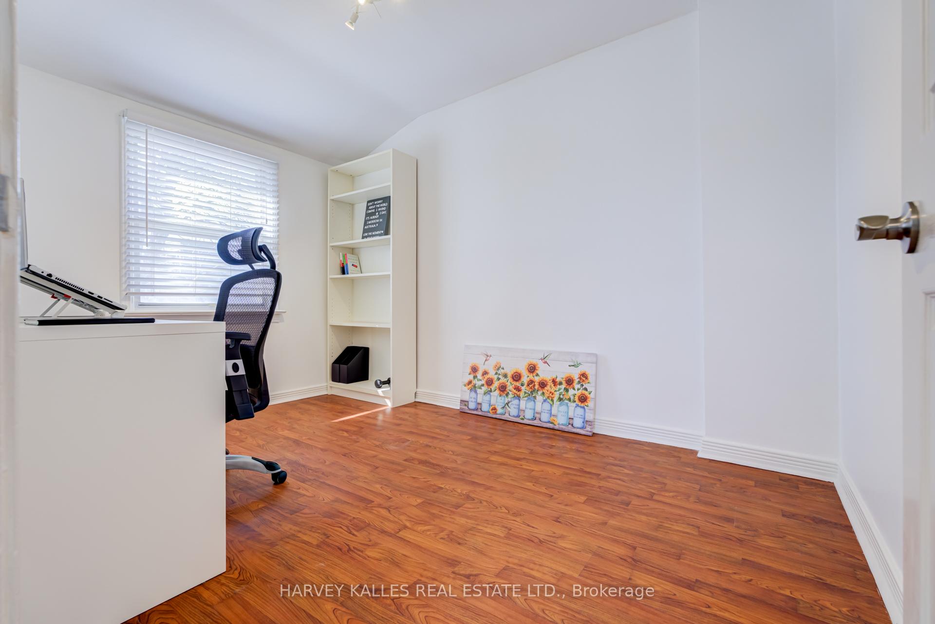 Photo 17 of 562 Royal York Road, Etobicoke, Stonegate-Queensway — HOMEH