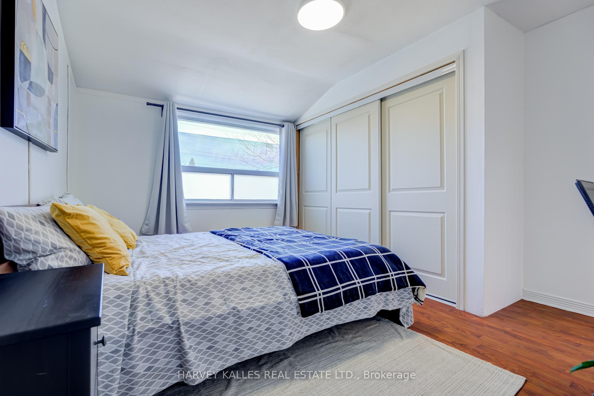 Photo 9 of 562 Royal York Road, Etobicoke, Stonegate-Queensway — HOMEH