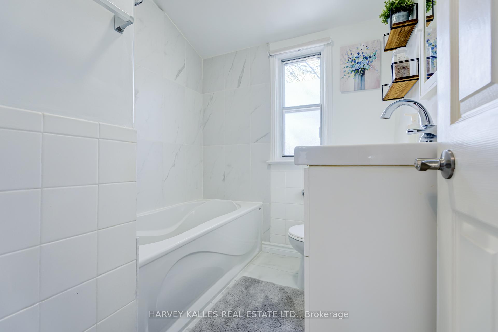 Photo 19 of 562 Royal York Road, Etobicoke, Stonegate-Queensway — HOMEH