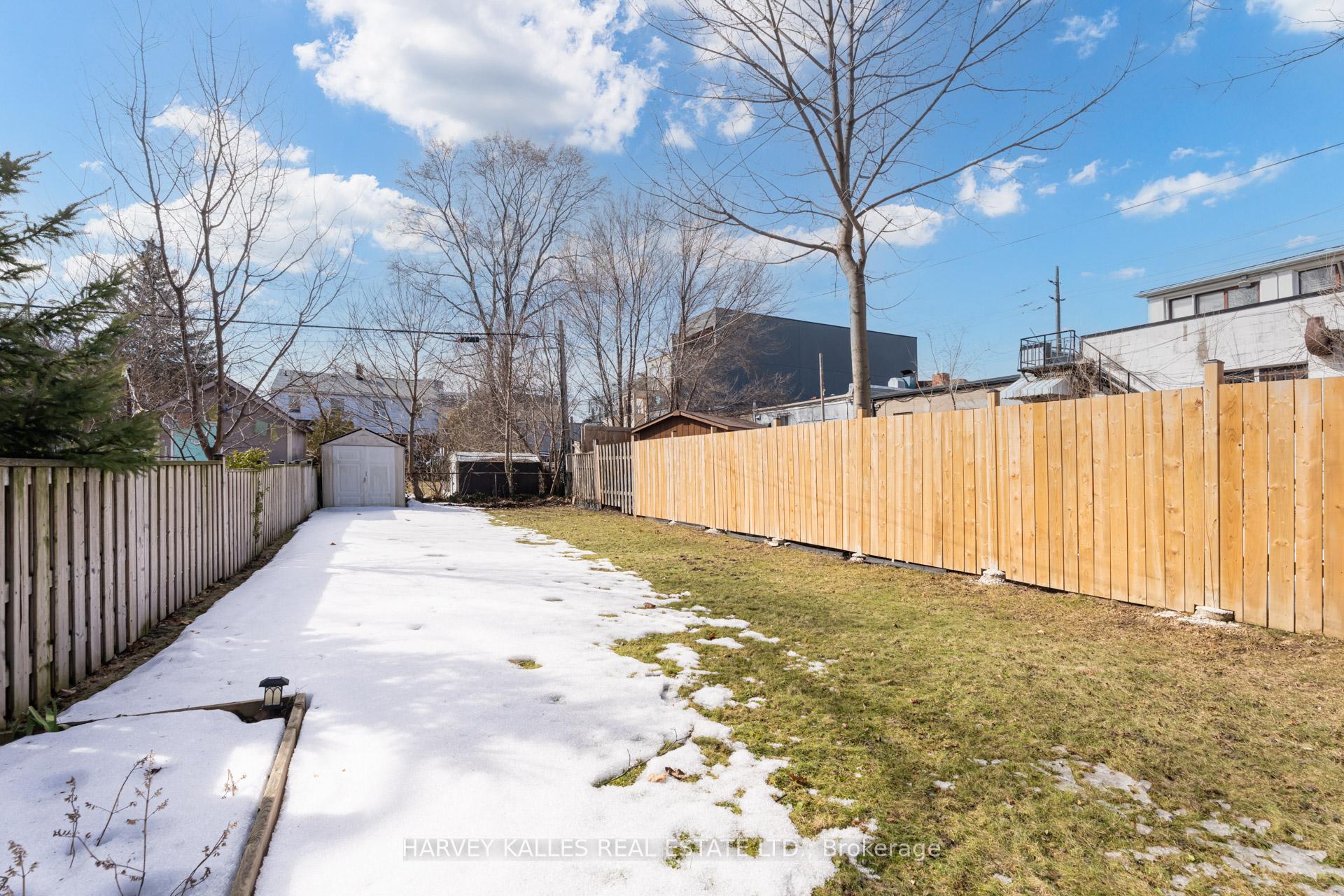 Photo 13 of 562 Royal York Road, Etobicoke, Stonegate-Queensway — HOMEH