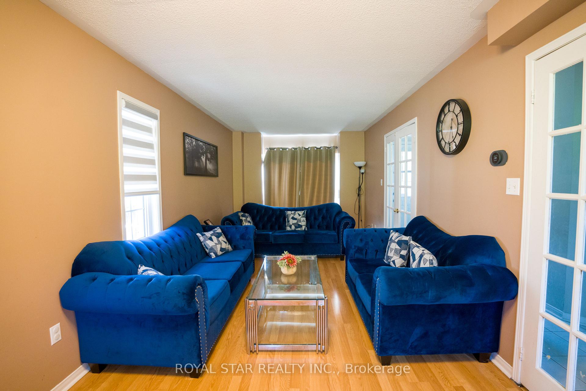 Photo 4 of 2389 Clearside Court, Pickering, Brock Ridge — HOMEH